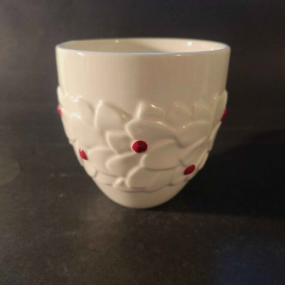 Starbucks 2004 LE Holiday Mug, An Embossed White Holly And Red Berry Design - Picture 2 of 7